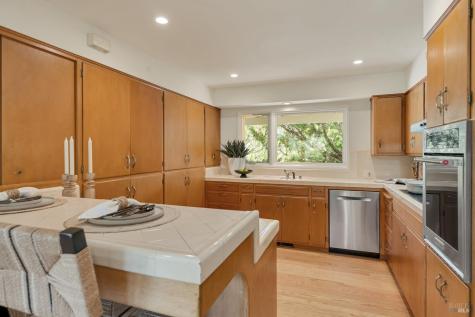 143 Loma Vista Drive Sonoma CA 95476