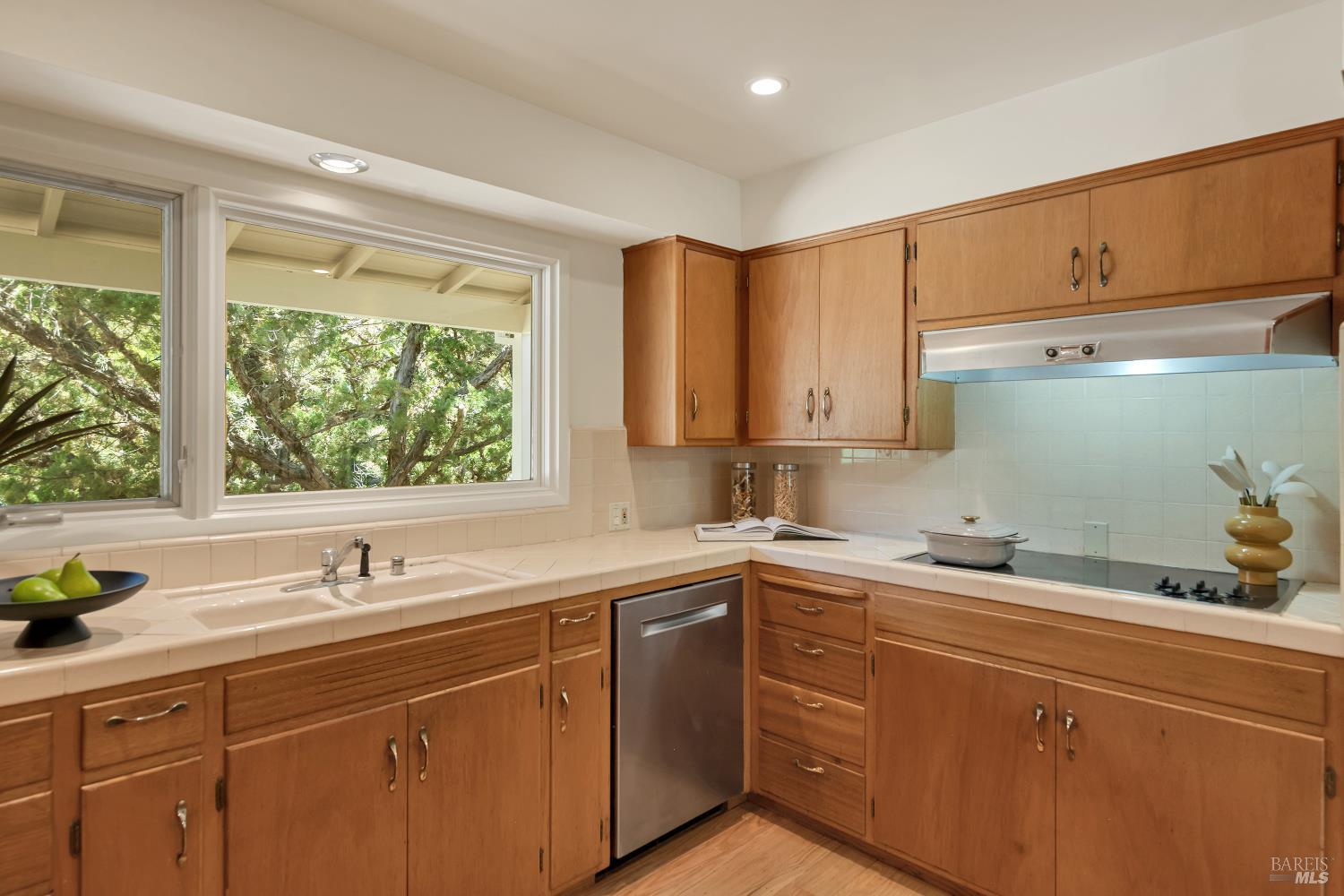 143 Loma Vista Drive Sonoma CA 95476