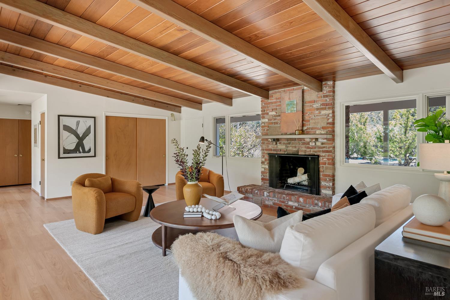 143 Loma Vista Drive Sonoma CA 95476