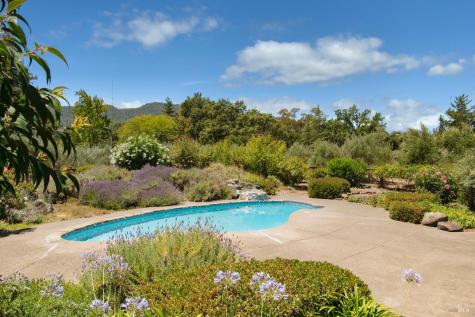 143 Loma Vista Drive Sonoma CA 95476