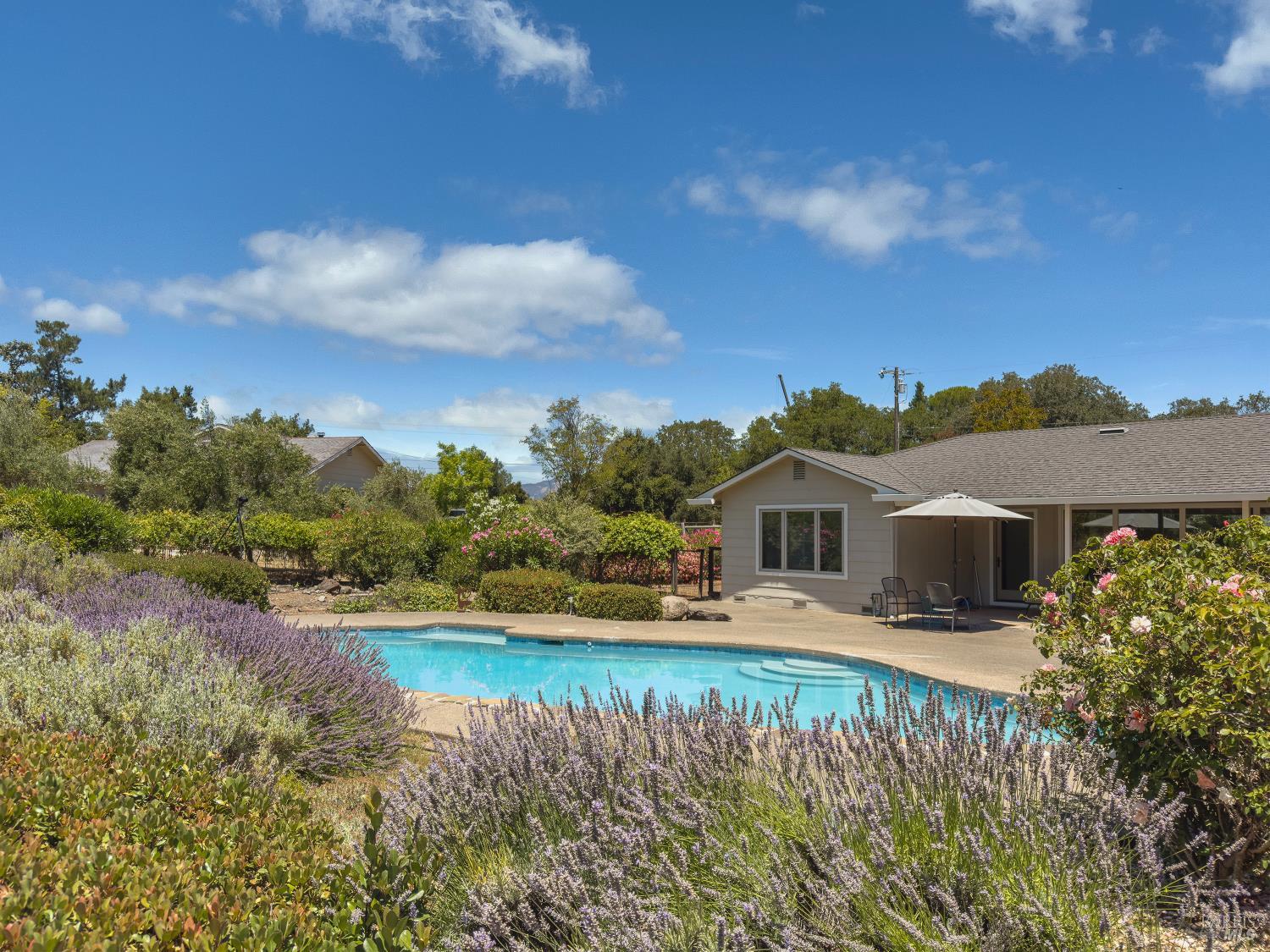 143 Loma Vista Drive Sonoma CA 95476
