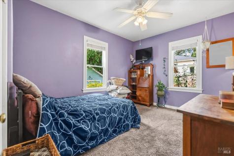 216 Grant Street Healdsburg CA 95448
