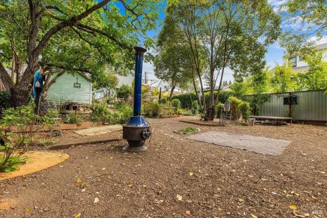 216 Grant Street Healdsburg CA 95448