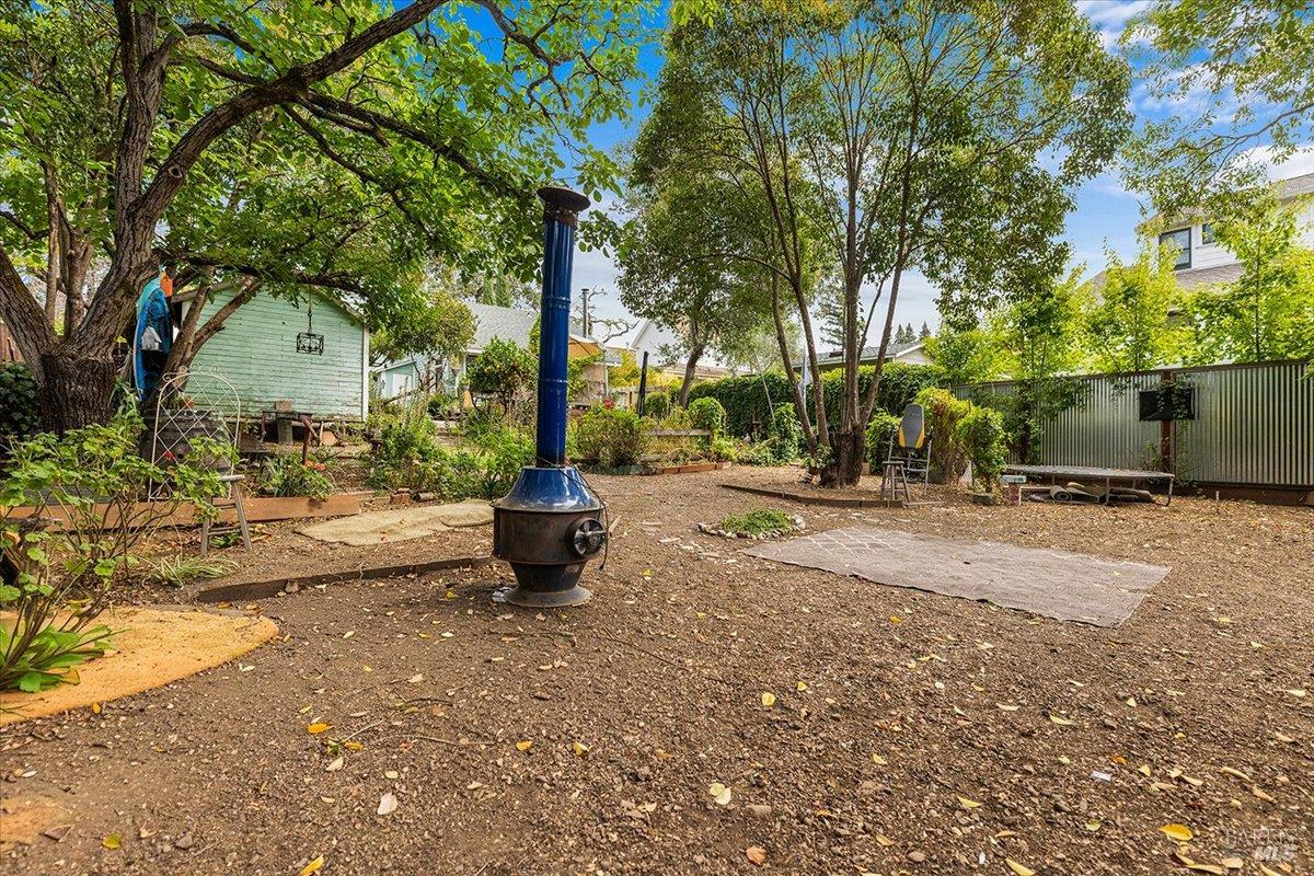 216 Grant Street Healdsburg CA 95448