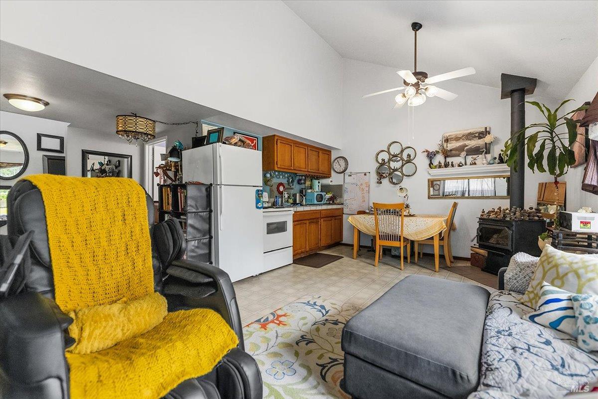 216 Grant Street Healdsburg CA 95448