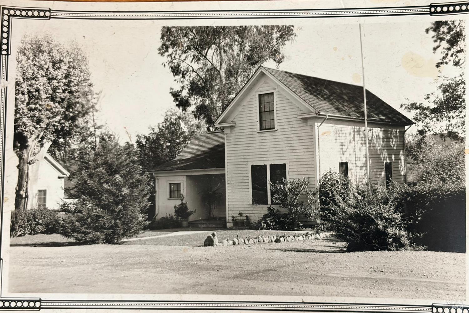 216 Grant Street Healdsburg CA 95448