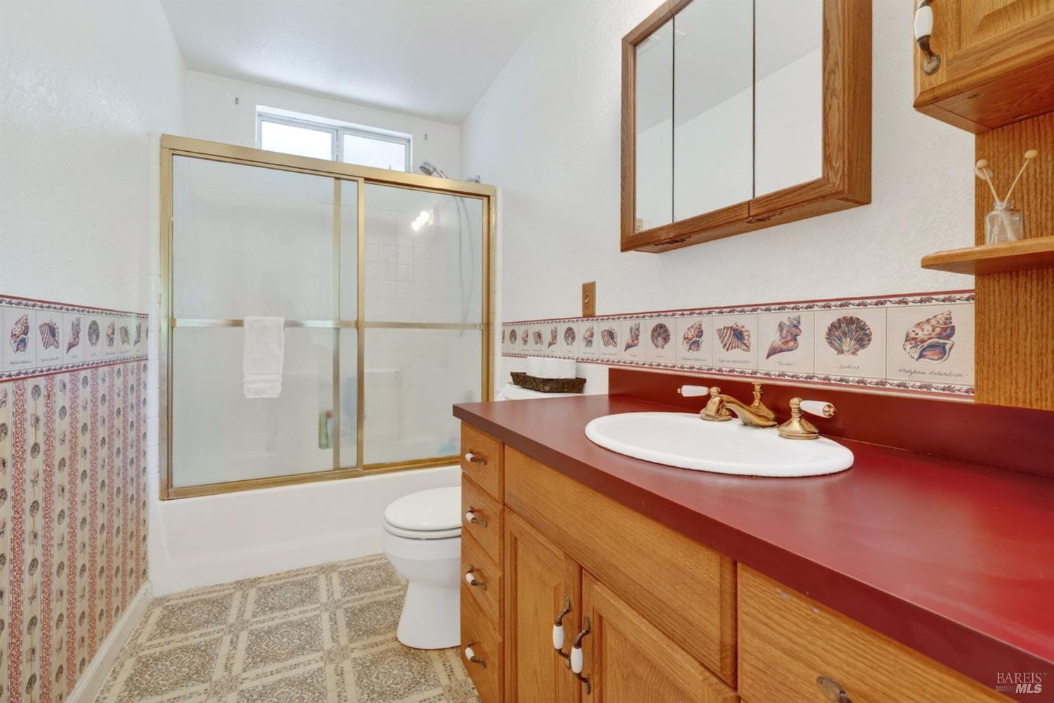 810 Mcnab Ranch Road Ukiah CA 95482