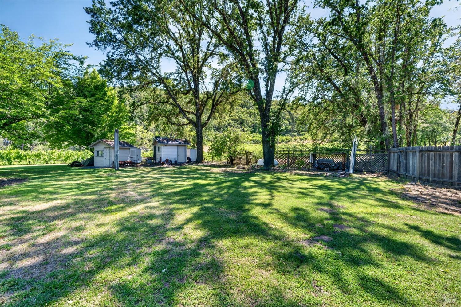 810 Mcnab Ranch Road Ukiah CA 95482