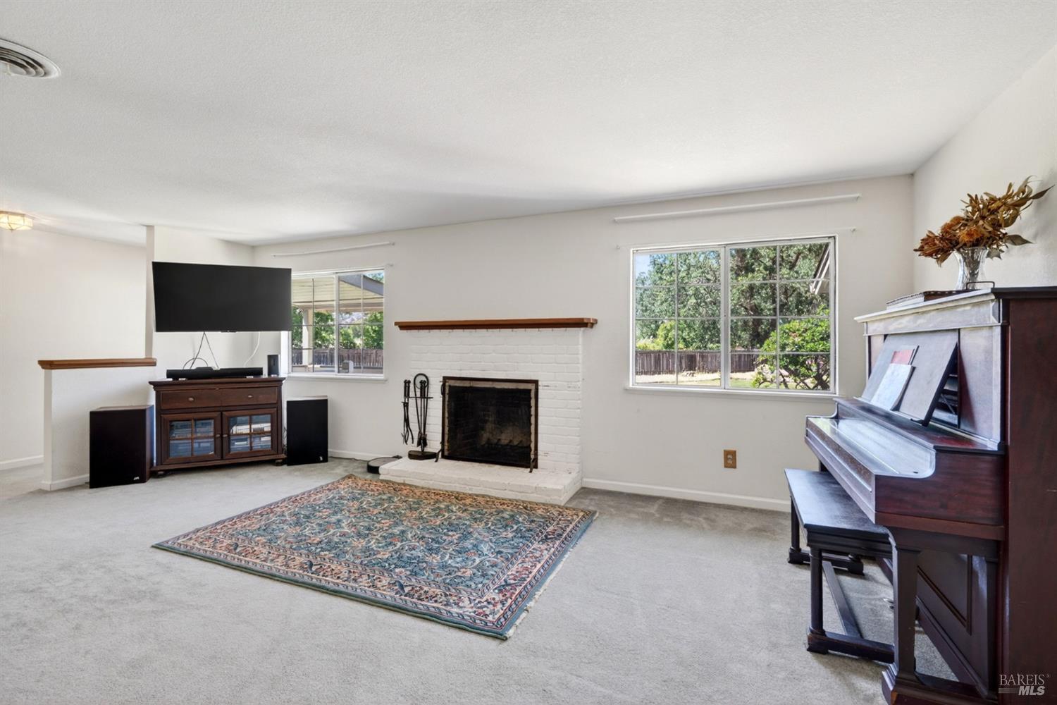 810 Mcnab Ranch Road Ukiah CA 95482