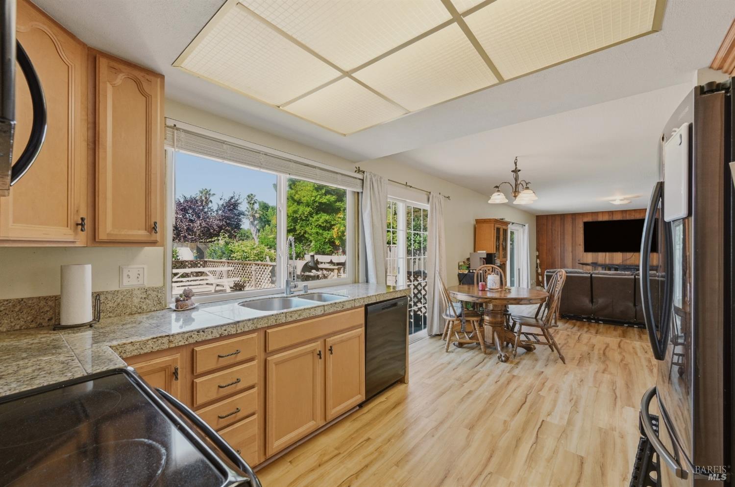916 Saint Francis Drive Petaluma CA 94954