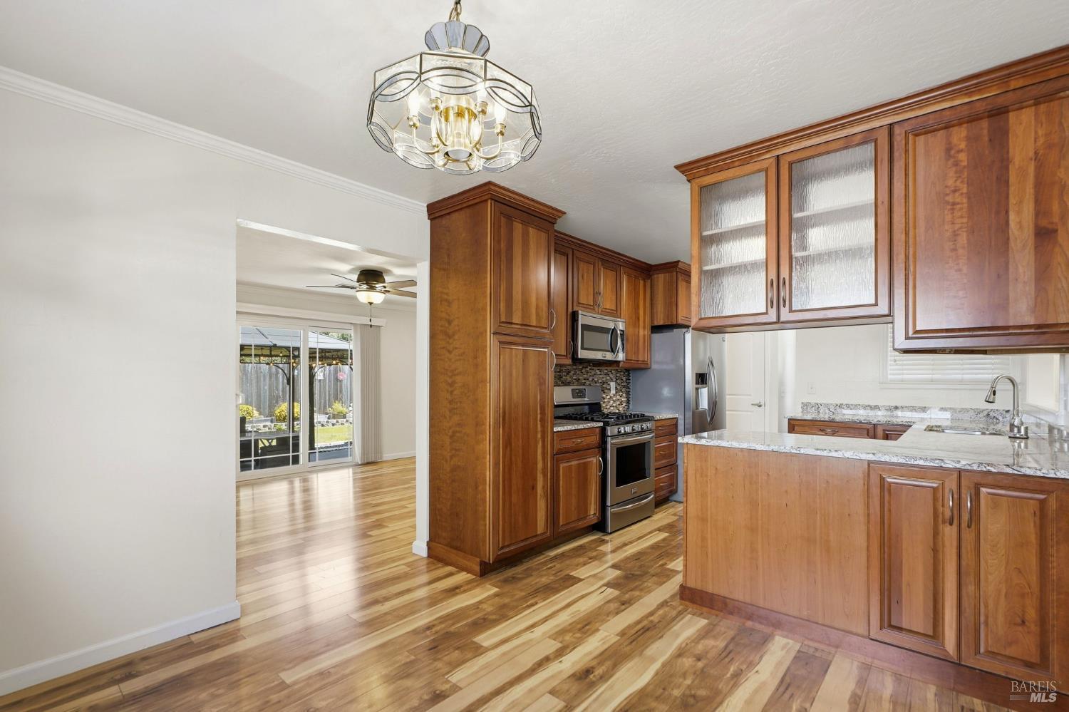 525 Albert Way Petaluma CA 94954
