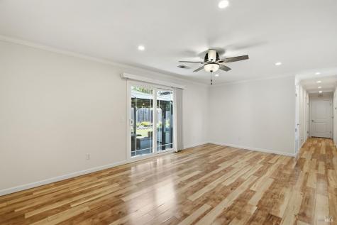 525 Albert Way Petaluma CA 94954