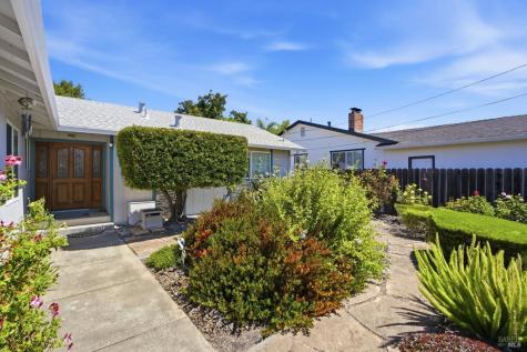 525 Albert Way Petaluma CA 94954