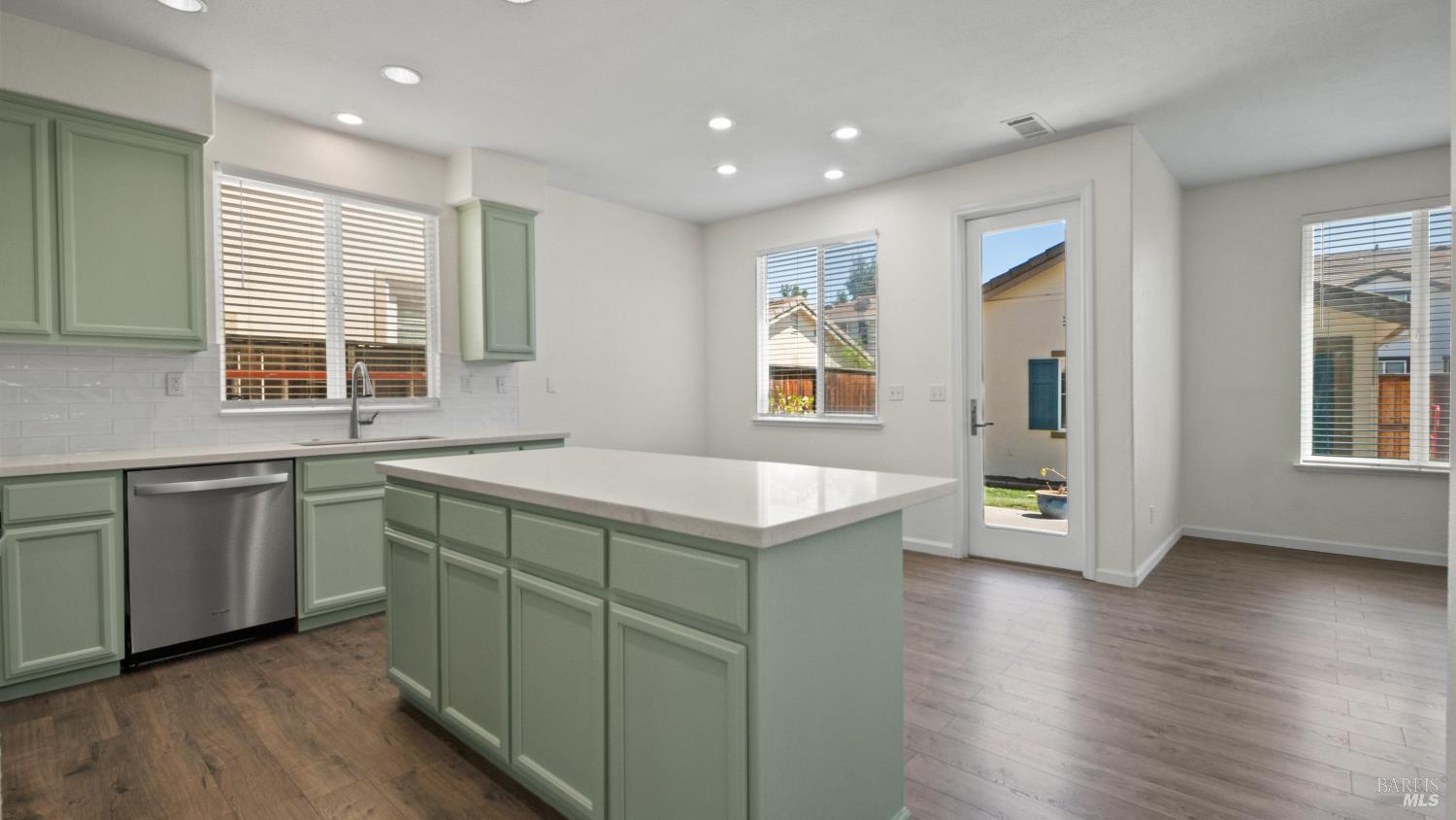 1345 Valley Glen Drive Dixon CA 95620