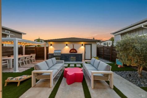 871 4th Street W Sonoma CA 95476