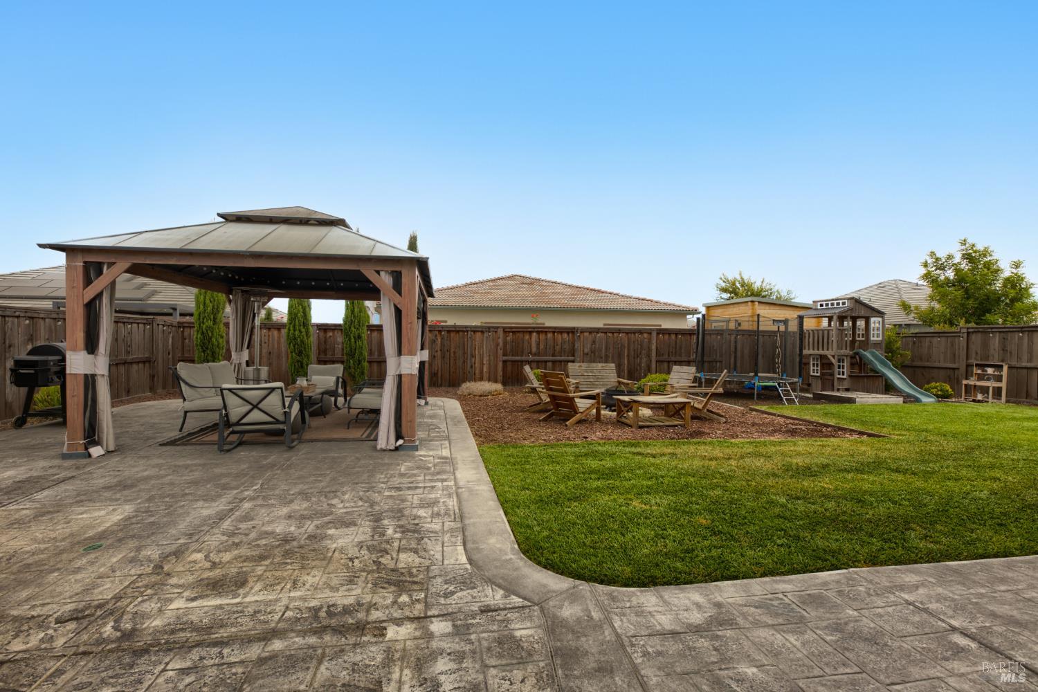625 Honey Bee Road Dixon CA 95620