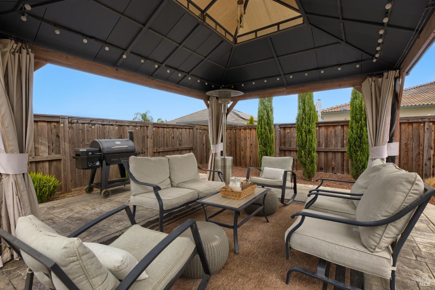 625 Honey Bee Road Dixon CA 95620