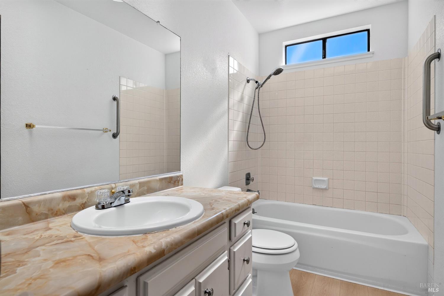 243 Theresa Court Healdsburg CA 95448