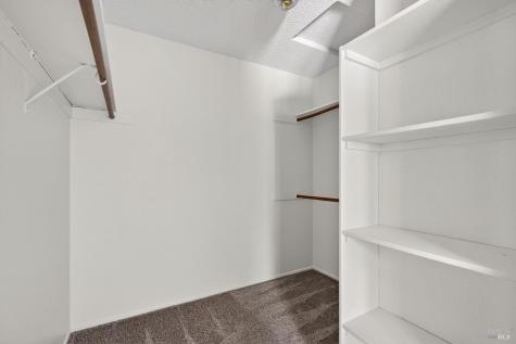 243 Theresa Court Healdsburg CA 95448