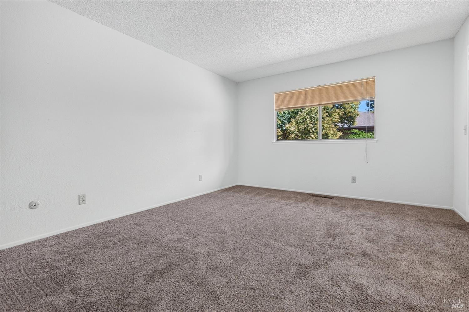 243 Theresa Court Healdsburg CA 95448