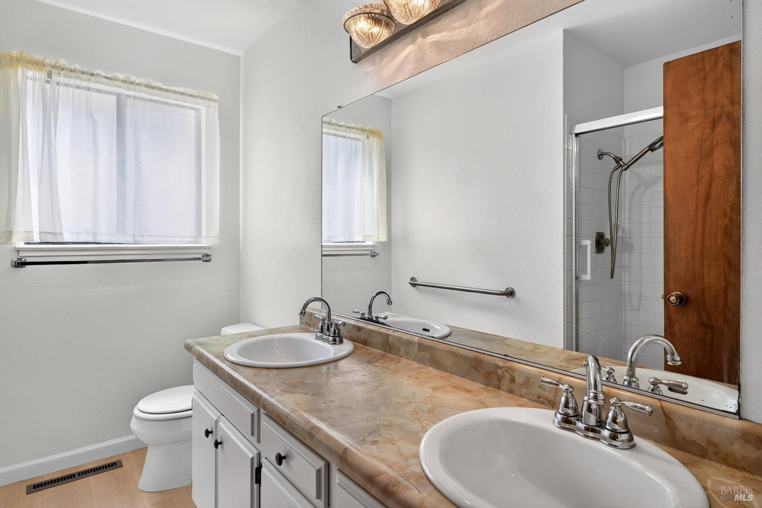243 Theresa Court Healdsburg CA 95448