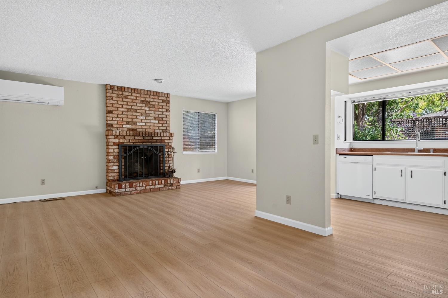243 Theresa Court Healdsburg CA 95448