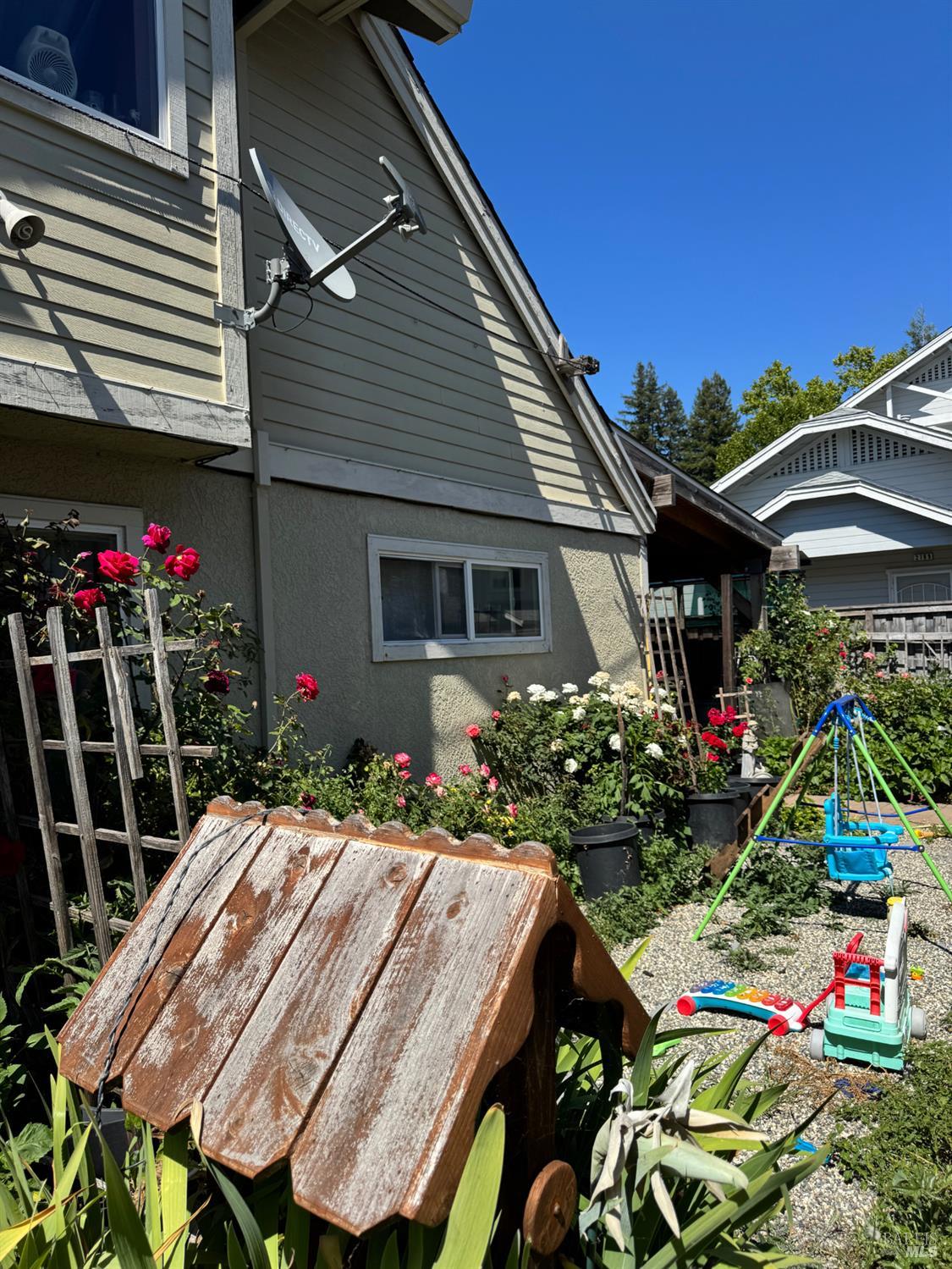 2194 Naomi Place NW Santa Rosa CA 95403