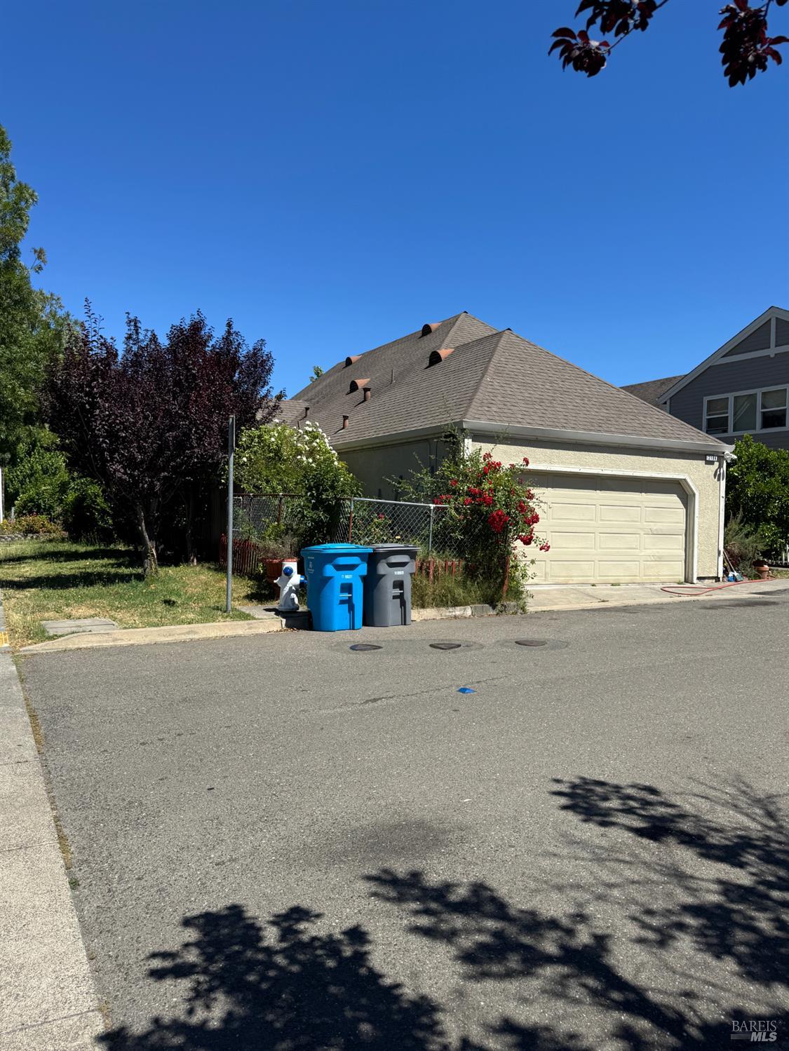 2194 Naomi Place NW Santa Rosa CA 95403