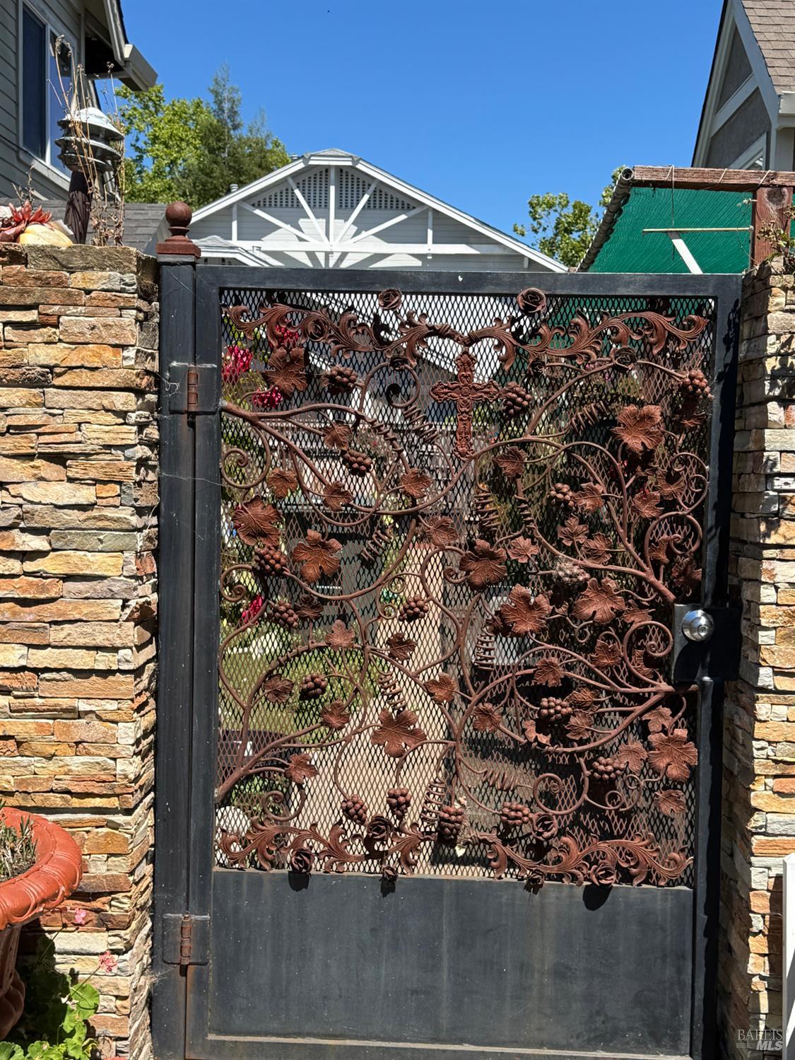2194 Naomi Place NW Santa Rosa CA 95403