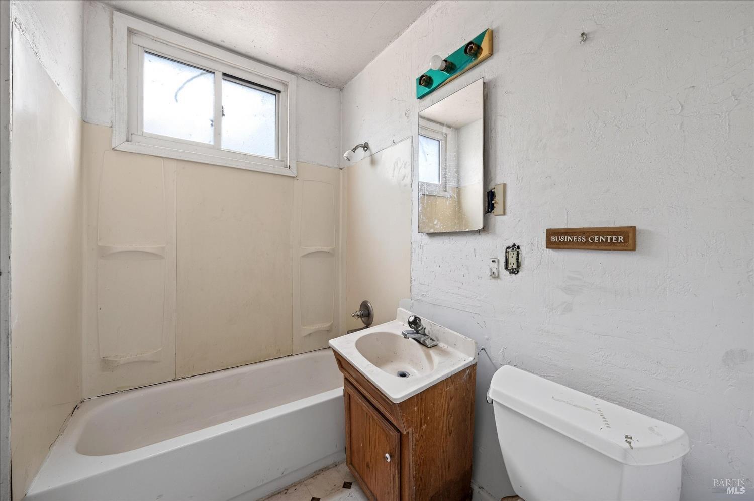 1490 Hemlock Street Napa CA 94559