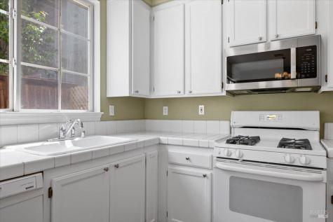 1028 Addison Circle Petaluma CA 94952