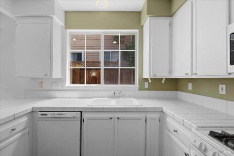 1028 Addison Circle Petaluma CA 94952