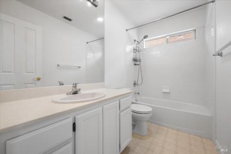 1028 Addison Circle Petaluma CA 94952