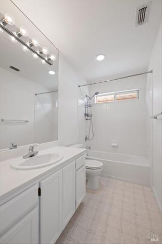 1028 Addison Circle Petaluma CA 94952