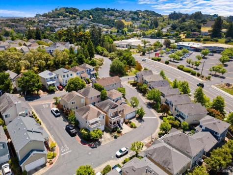 1028 Addison Circle Petaluma CA 94952