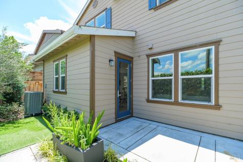 1201 Del Rancho Way Petaluma CA 94954