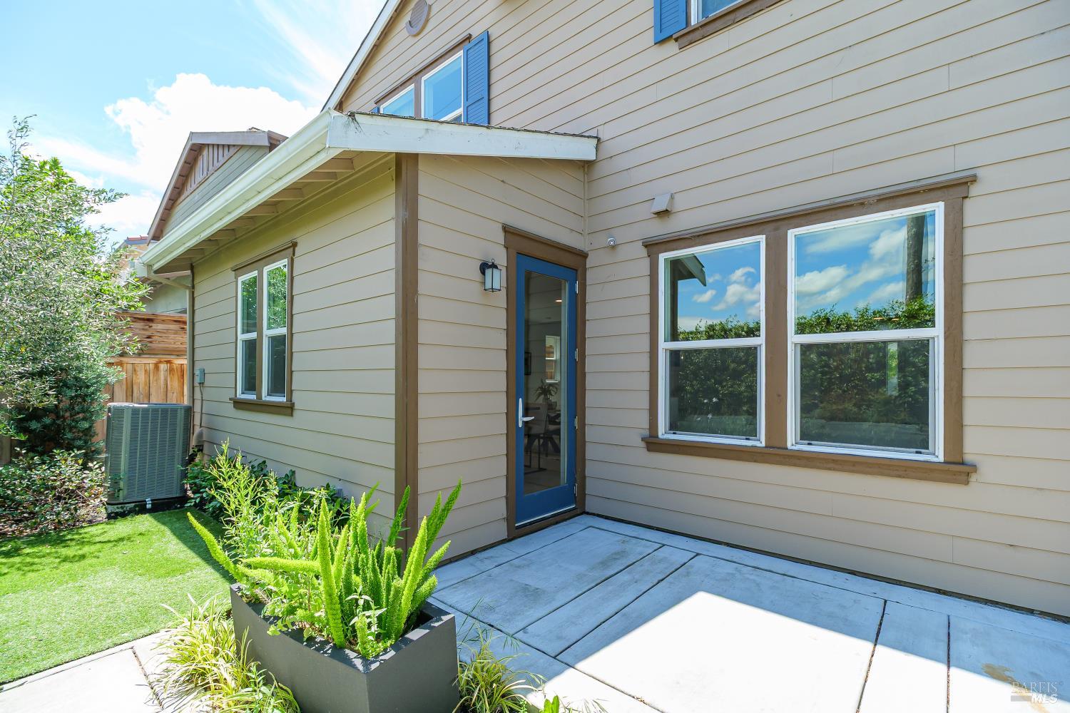 1201 Del Rancho Way Petaluma CA 94954
