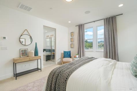 1201 Del Rancho Way Petaluma CA 94954
