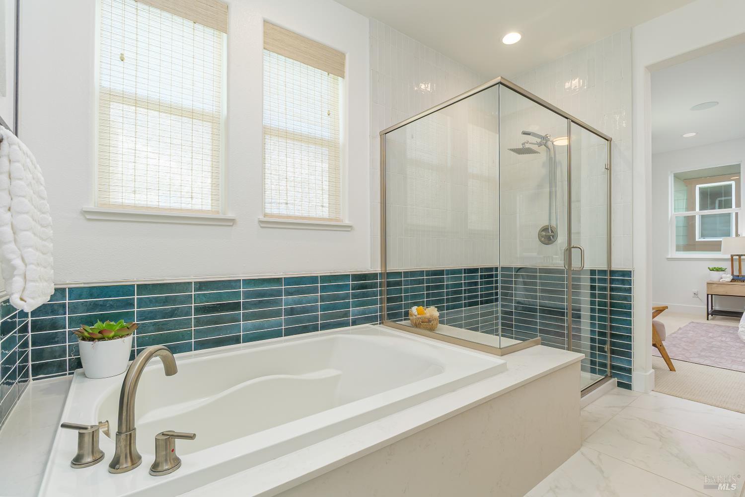 1201 Del Rancho Way Petaluma CA 94954
