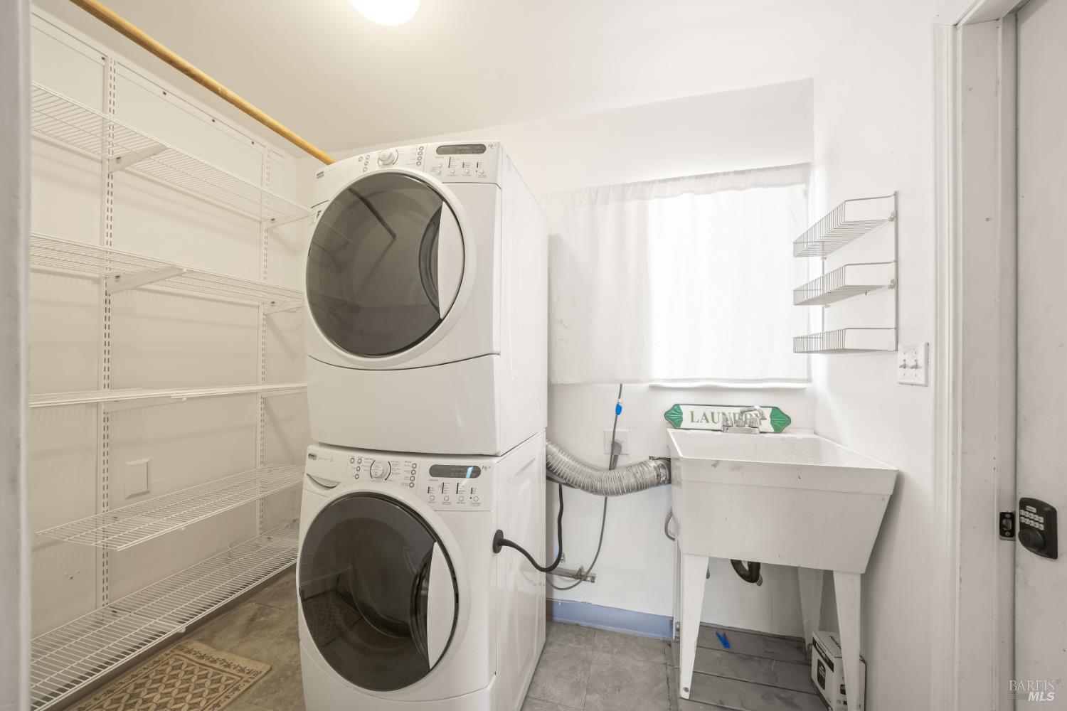 104 Lobo Vista Novato CA 94947
