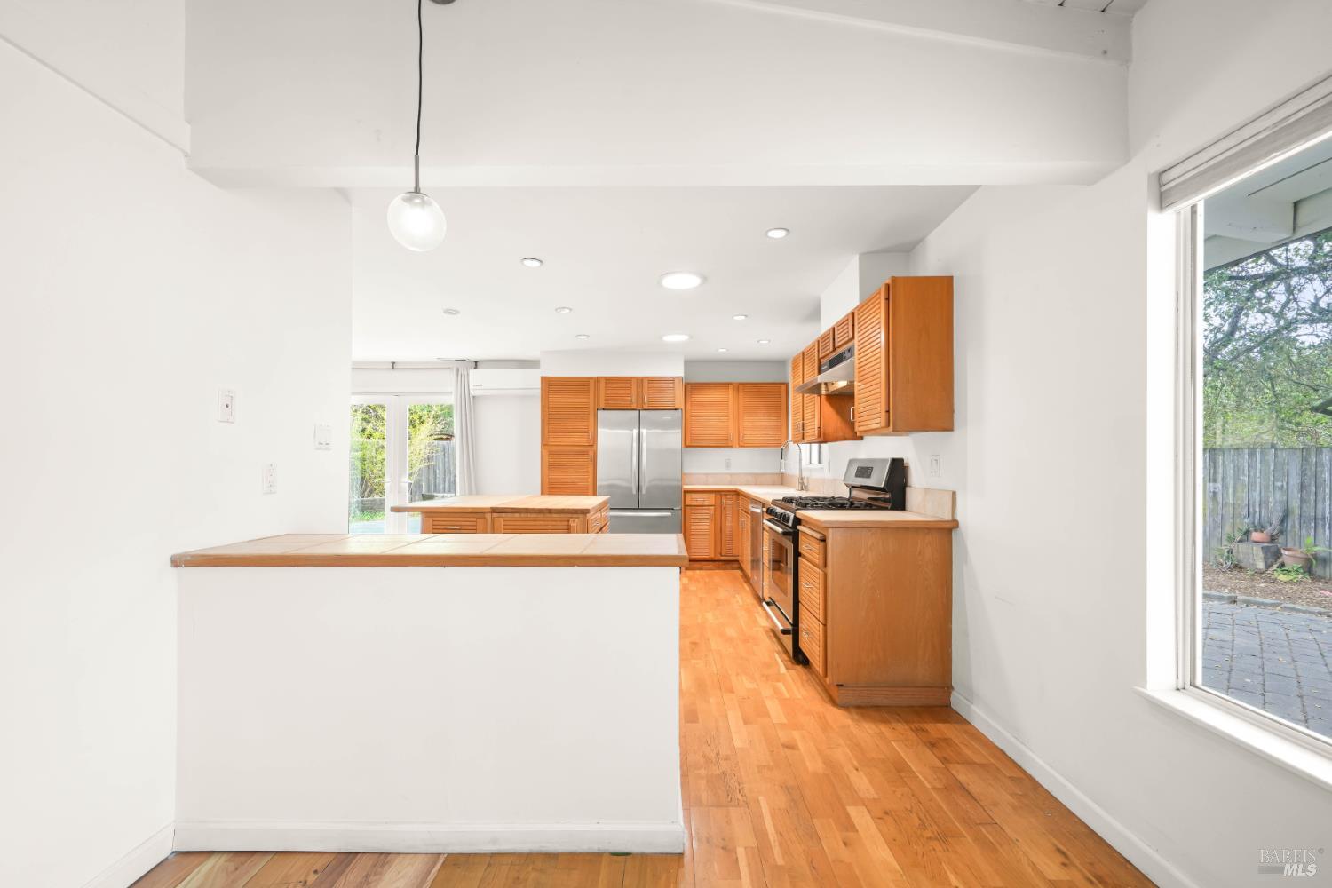 104 Lobo Vista Novato CA 94947