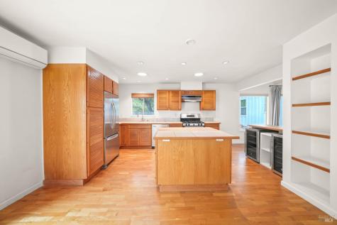 104 Lobo Vista Novato CA 94947