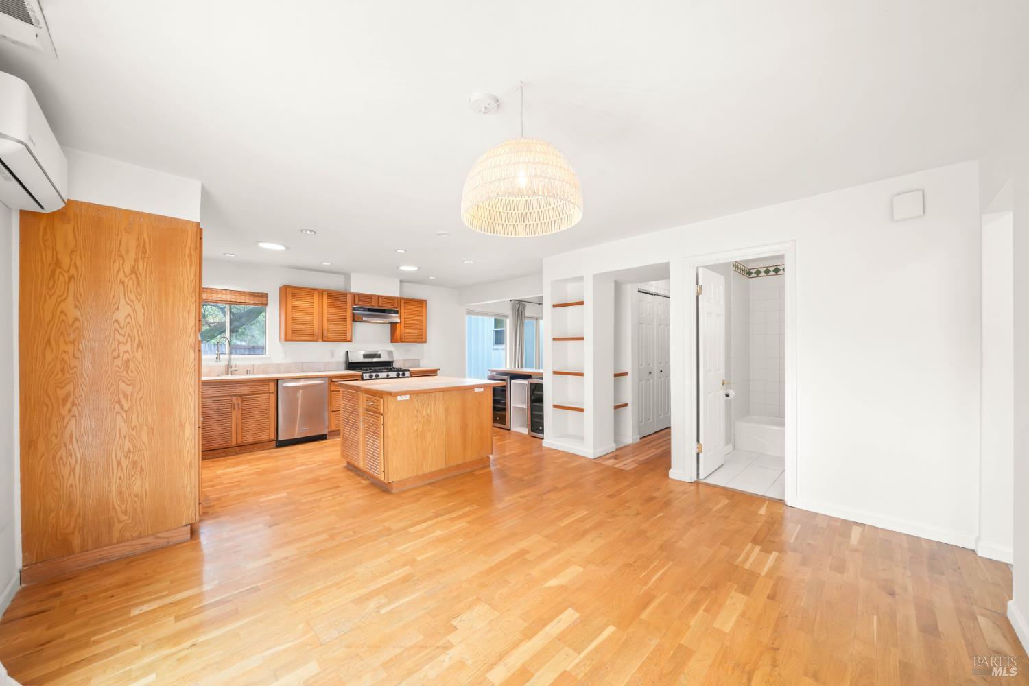 104 Lobo Vista Novato CA 94947
