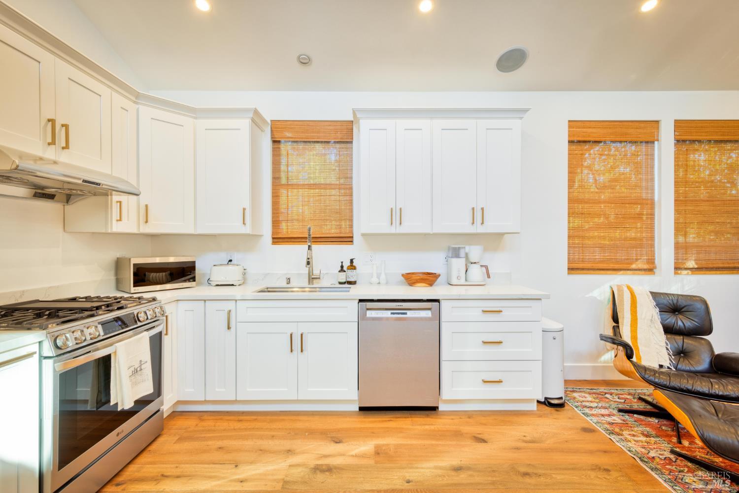 104 Lobo Vista Novato CA 94947