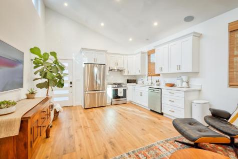 104 Lobo Vista Novato CA 94947
