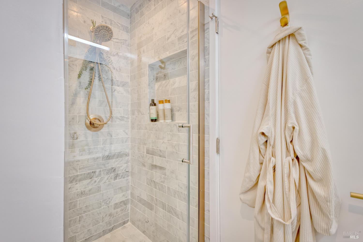 104 Lobo Vista Novato CA 94947