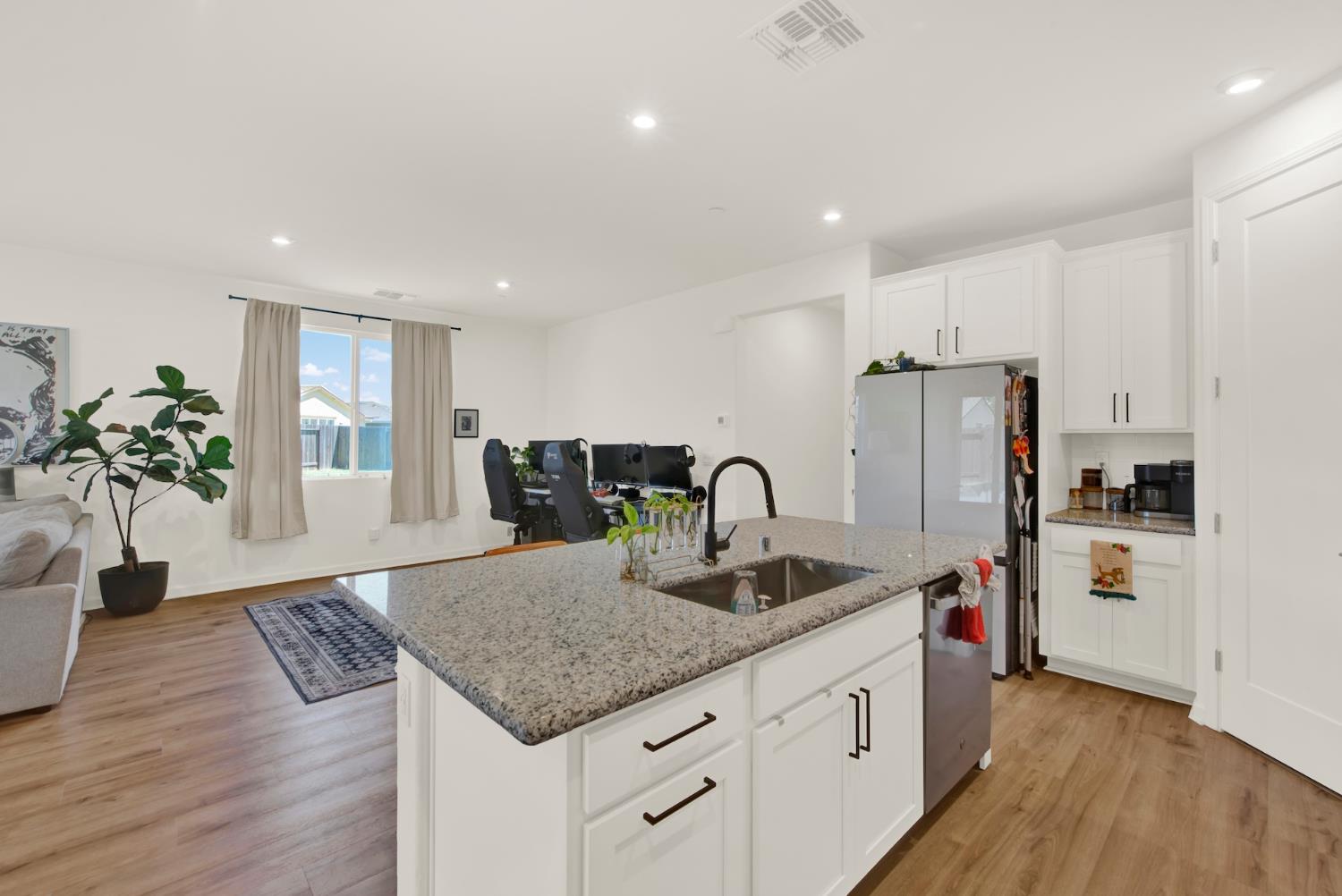 1517 Falabella Way Olivehurst CA 95961
