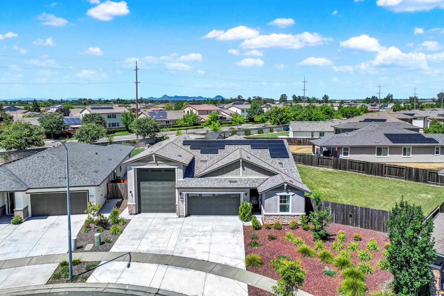 1517 Falabella Way Olivehurst CA 95961