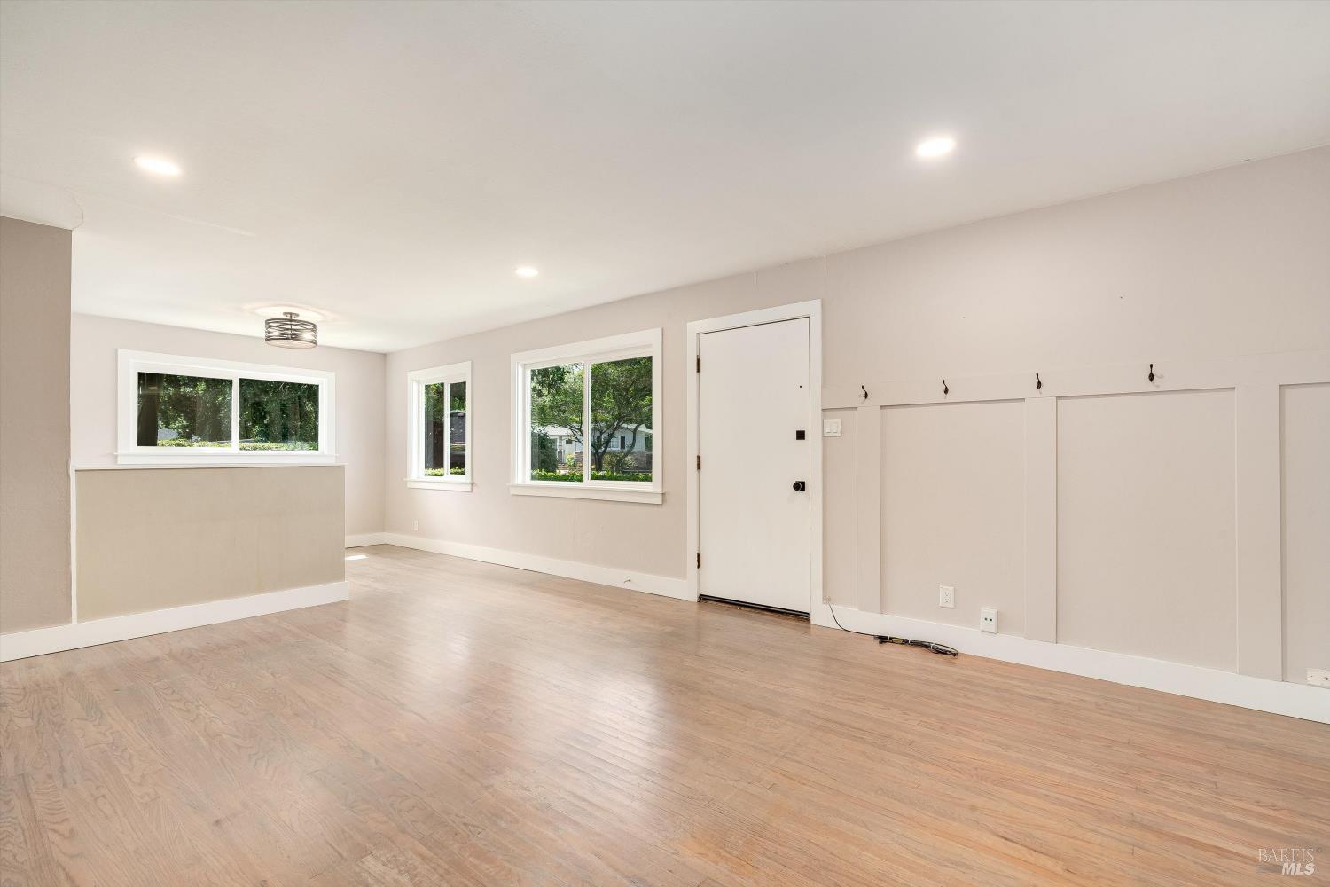 382 Dechene Avenue Sonoma CA 95476