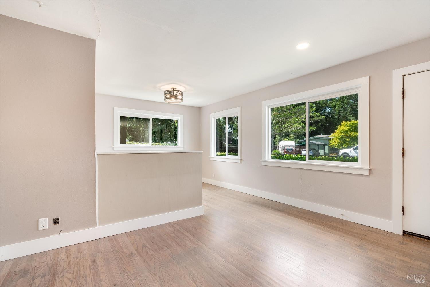 382 Dechene Avenue Sonoma CA 95476